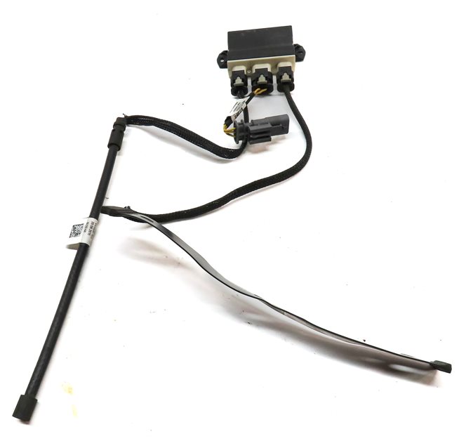 Thumbnail 2: 2016 RANGE ROVER SPORT (L494) TAILGATE SMART OPENER KICK SENSOR MODULE w/ANTENNA