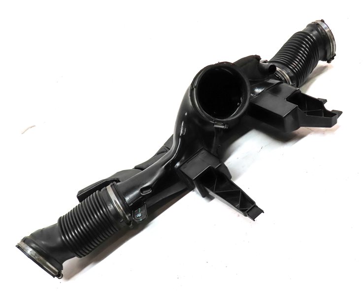 Thumbnail 3: 2016 RANGE ROVER SPORT (L494) 5.0L SUPER ENGINE AIR INTAKE HOSE PIPE ASSEMBLY