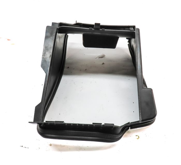 Thumbnail 6: 2016 RANGE ROVER SPORT (L494) 5.0L SUPER ENGINE LEFT AUXILIARY RADIATOR SHROUD