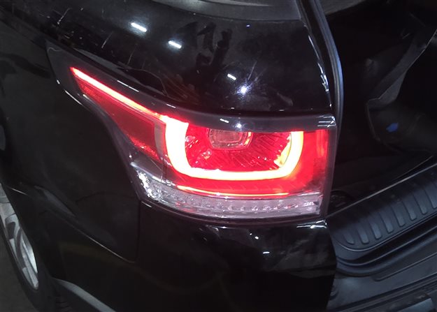 Thumbnail 2: 14-17 RANGE ROVER SPORT L405 L494 REAR LEFT DRIVER UPPER QUARTER TAILLIGHT