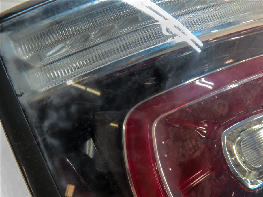 Thumbnail 7: 14-17 RANGE ROVER SPORT L405 L494 REAR LEFT DRIVER UPPER QUARTER TAILLIGHT