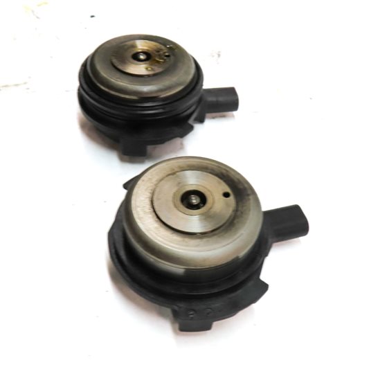 Thumbnail 4: 2017 BMW X1 (F48) 2.0L (B46) ENGINE CAMSHAFT VANOS SOLENOID MAGNET SET/2