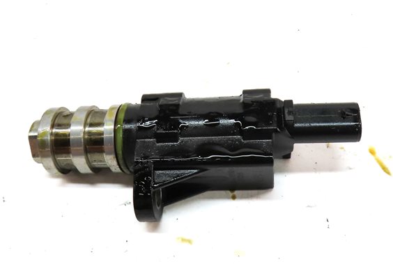Thumbnail 6: 2017 BMW X1 (F48) 2.0L (B46) ENGINE MOTOR VVT VARIABLE VALVE TIMING SOLENOID