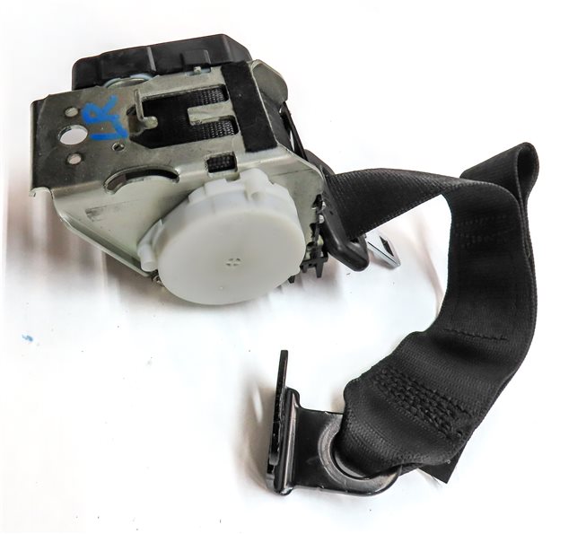 Thumbnail 5: 2017 BMW X1 (F48) REAR LEFT SEAT SEATBELT RETRACTOR (Black)