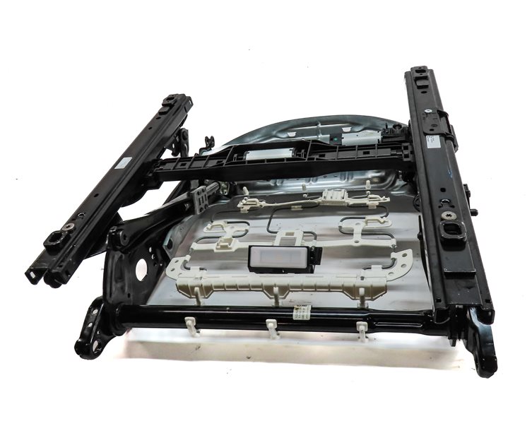 Thumbnail 7: 16-19 BMW X1 (F48) FRONT RIGHT STANDARD PASSENGER SEAT TRACK w/ ADJUST MOTORS