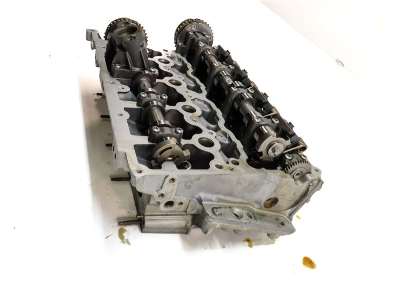 Thumbnail 4: 2016-2017 BMW X1 F48 2.0L (B46) TURBO ENGINE MOTOR CYLINDER HEAD w/ CAMSHAFTS