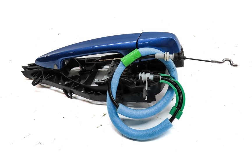 Thumbnail 4: 2016-2021 BMW X1 X2 (F39 F48) LEFT REAR DOOR HANDLE w/ LIGHT (Blue)