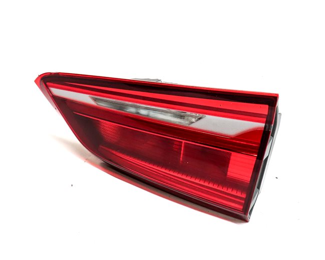 16-19 BMW X1 (F48) REAR RIGHT INNER TAILLIGHT (FITS MODELS w/ LED HEADLIGHTS)