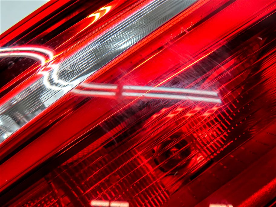 Thumbnail 8: 2016-2019 BMW X1 (F48) REAR LEFT INNER TAILLIGHT (FITS MODELS w/ LED HEADLIGHTS)