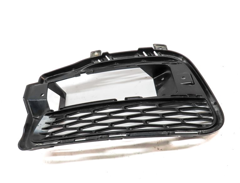 Thumbnail 2: 2014-2017 RANGE ROVER SPORT (L494) RIGHT FRONT PASSENGER FOGLIGHT GRILLE TRIM