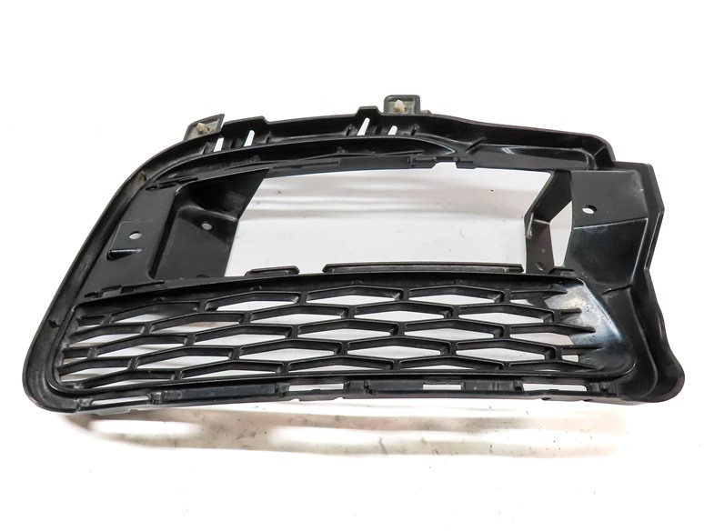 Thumbnail 2: 2014-2017 RANGE ROVER SPORT (L494) LEFT FRONT DRIVER FOGLIGHT GRILLE TRIM