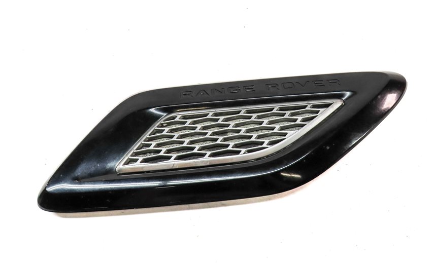 Thumbnail 2: 2016 RANGE ROVER SPORT (L494) FRONT RIGHT PASSENGER UPPER HOOD VENT GRILLE