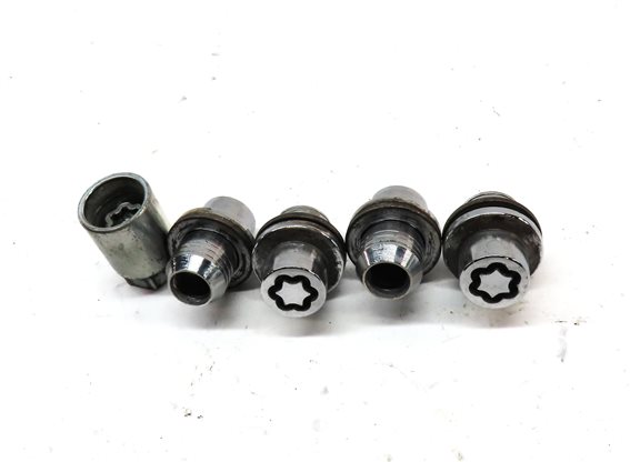 Thumbnail 2: 2016 RANGE ROVER SPORT (L494) RIM WHEEL LUG NUT LOCK SET/5 w/ KEY
