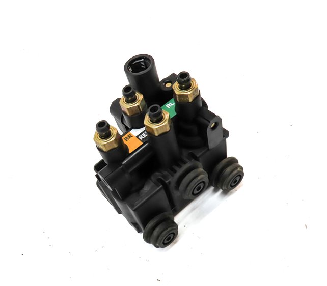 Thumbnail 3: 2016 RANGE ROVER SPORT (L494) AIR SUSPENSION RELIEF VALVE BLOCK MODULE