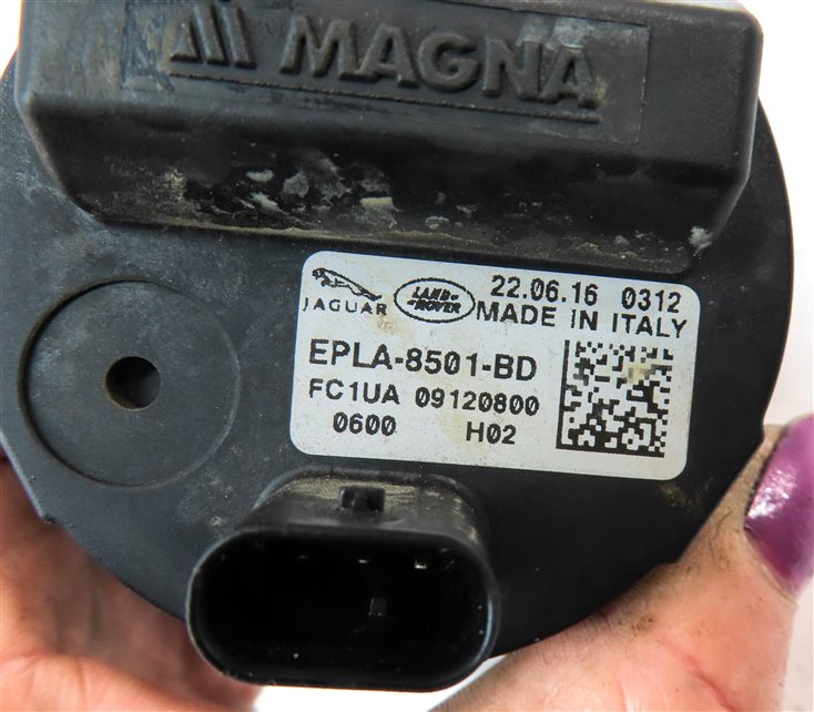 Thumbnail 6: 2016 RANGE ROVER SPORT (L494) 3.0L DIESEL ENGINE AUXILIARY WATER COOLANT PUMP