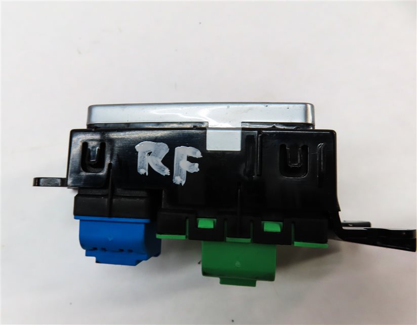 Thumbnail 5: 2016 RANGE ROVER SPORT (L494) FRONT RIGHT PASSENGER MEMORY DOOR LOCK SWITCH