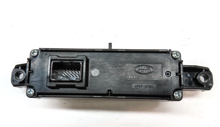 Thumbnail 5: 2016 RANGE ROVER SPORT (L494) REAR CENTER CONSOLE HEATED SEAT BUTTON SWITCH