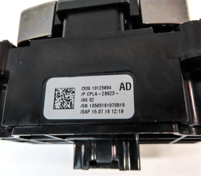 Thumbnail 6: 2016 RANGE ROVER SPORT (L494) ELECTRONIC EMERGENCY PARK PARKING BRAKE SWITCH