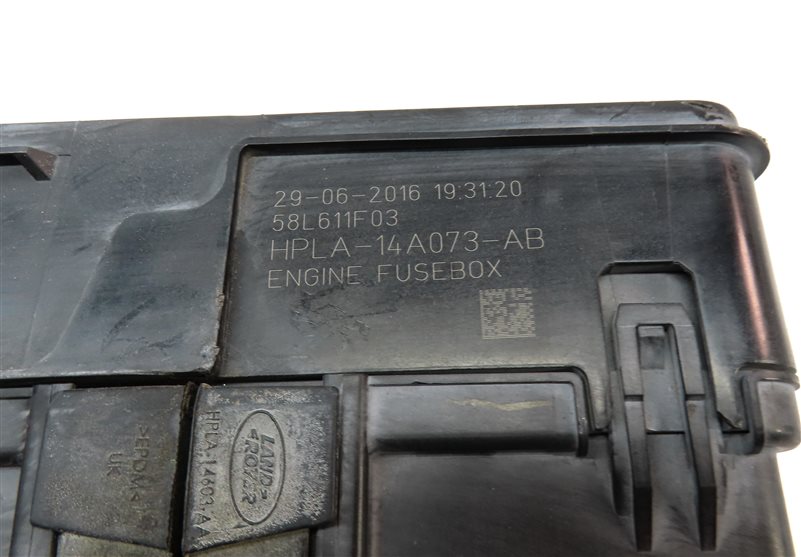 Thumbnail 6: 2016-2017 RANGE ROVER SPORT (L494) 3.0L DIESEL ENGINE BAY FUSE RELAY BOX