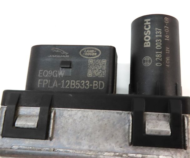 Thumbnail 5: 2016 RANGE ROVER SPORT (L494) 3.0L DIESEL ENGINE GLOW PLUG RELAY MODULE