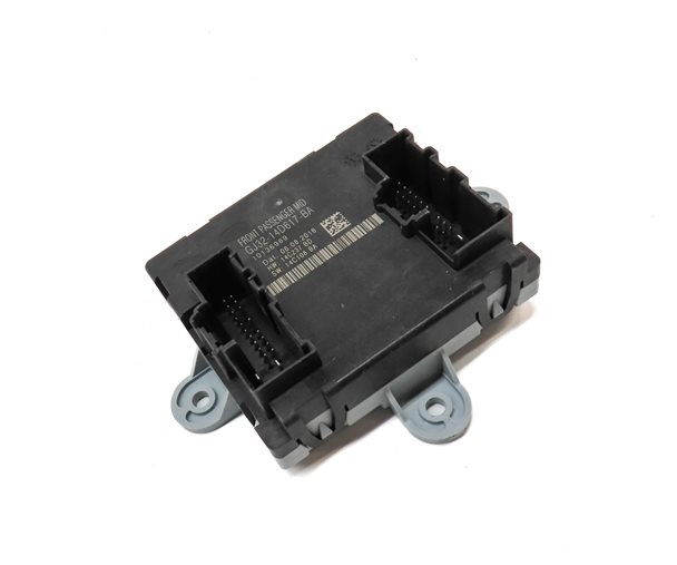 Thumbnail 3: 2016 RANGE ROVER SPORT (L494) RIGHT FRONT PASSENGER DOOR CONTROL MODULE