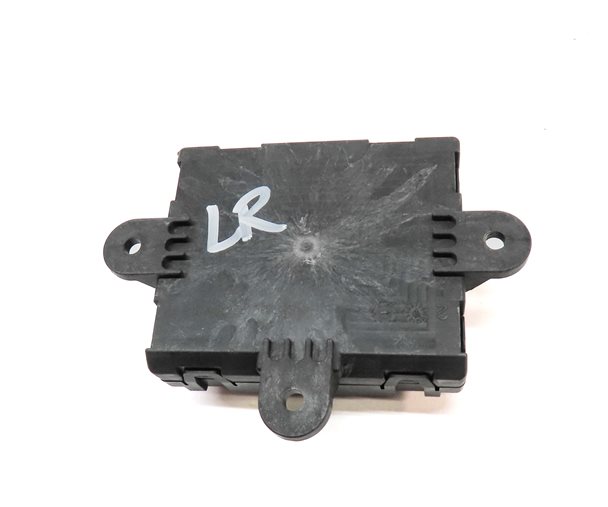 Thumbnail 4: 2016 RANGE ROVER SPORT (L494) LEFT REAR DOOR CONTROL MODULE