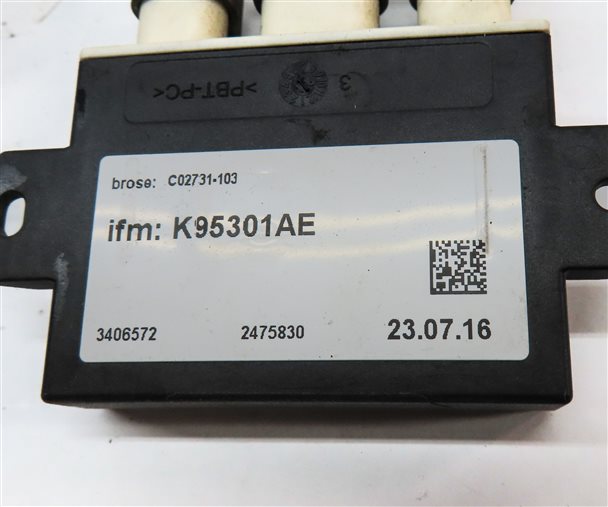 Thumbnail 5: 16 ROVER SPORT L494 REAR HATCH KICK PANEL SMART OPENER CONTROL MODULE w/ANTENNA
