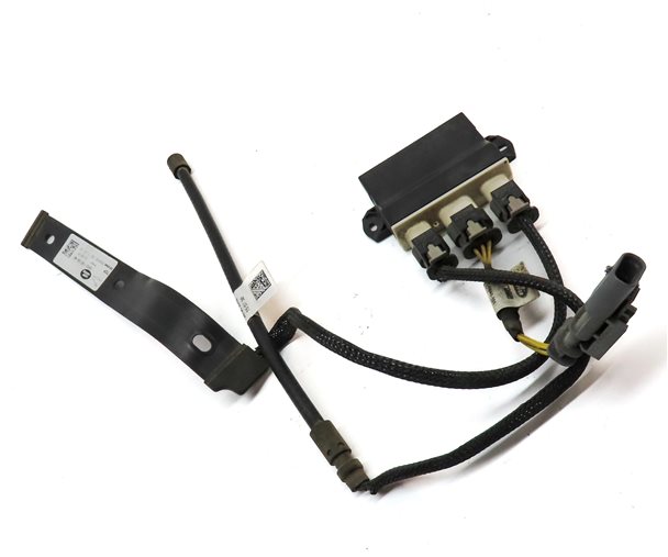 Thumbnail 3: 16 ROVER SPORT L494 REAR HATCH KICK PANEL SMART OPENER CONTROL MODULE w/ANTENNA
