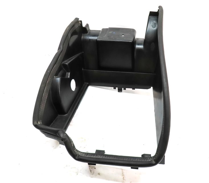 Thumbnail 4: 2016 RANGE ROVER SPORT (L494) 3.0L DIESEL ENGINE LEFT AUXILIARY RADIATOR SHROUD