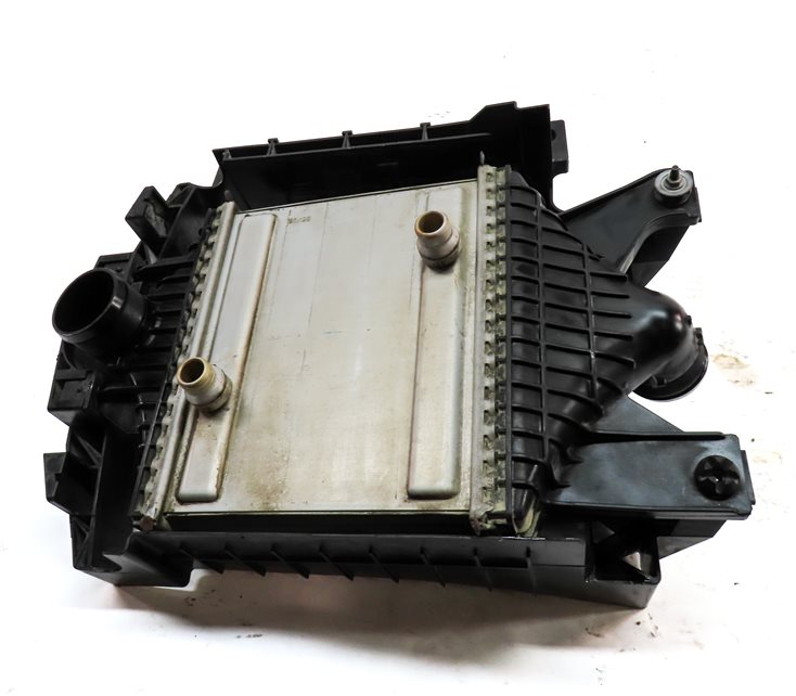 Thumbnail 7: 2016 RANGE ROVER SPORT (L494) 3.0L DIESEL ENGINE LEFT DRIVER AUXILIARY RADIATOR