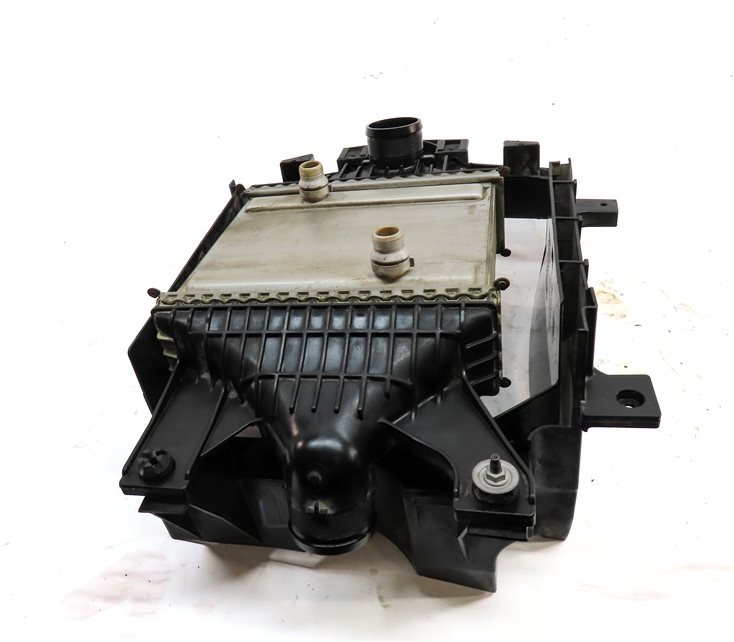 Thumbnail 8: 2016 RANGE ROVER SPORT (L494) 3.0L DIESEL ENGINE LEFT DRIVER AUXILIARY RADIATOR