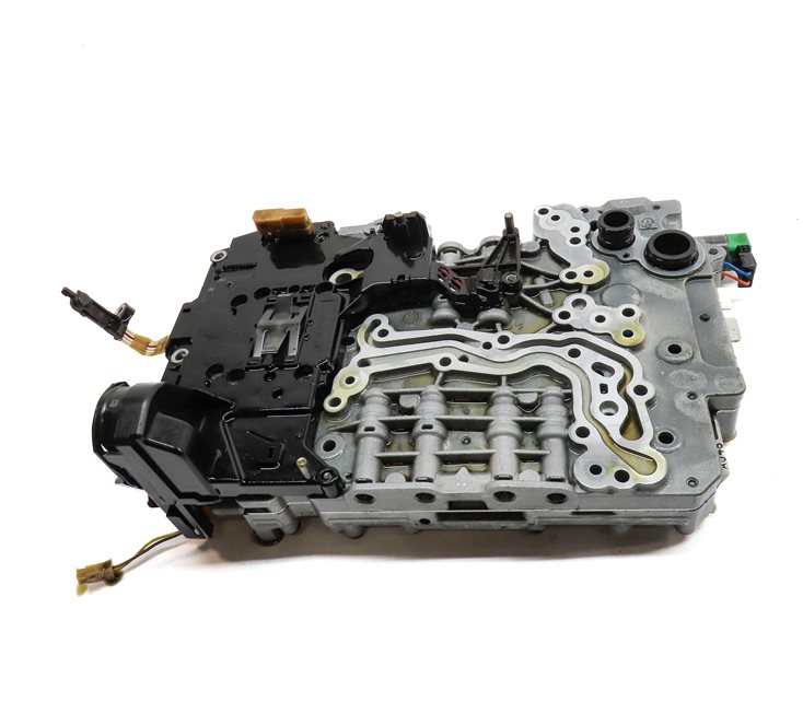 Thumbnail 2: 14-16 LR4 - RANGE ROVER SPORT (L405 L494) TRANSMISSION VALVE BODY w/ START STOP