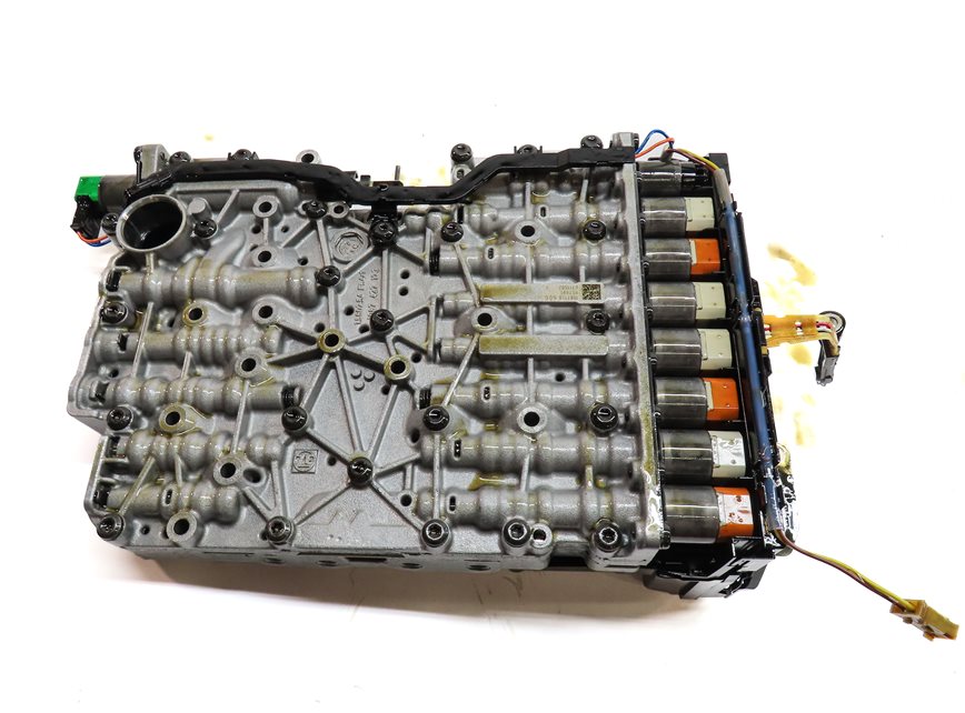 Thumbnail 5: 14-16 LR4 - RANGE ROVER SPORT (L405 L494) TRANSMISSION VALVE BODY w/ START STOP