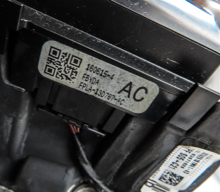 Thumbnail 7: 2014-2022 RANGE ROVER SPORT (L494) DRIVER HEATED STEERING WHEEL w/ SWITCHES