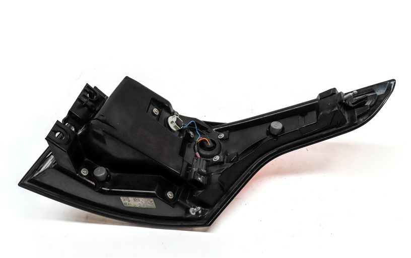 Thumbnail 5: 14-17 RANGE ROVER SPORT L405 L494 REAR LEFT DRIVER UPPER QUARTER TAILLIGHT