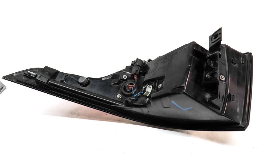 Thumbnail 6: 14-17 RANGE ROVER SPORT L405 L494 REAR LEFT DRIVER UPPER QUARTER TAILLIGHT