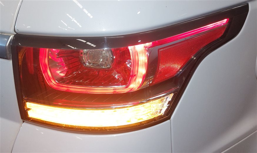 Thumbnail 2: 14-17 RANGE ROVER SPORT L405 L494 REAR RIGHT PASSENGER UPPER QUARTER TAILLIGHT
