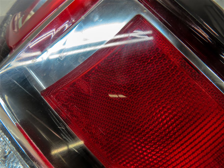 Thumbnail 9: 14-17 RANGE ROVER SPORT L405 L494 REAR RIGHT PASSENGER UPPER QUARTER TAILLIGHT
