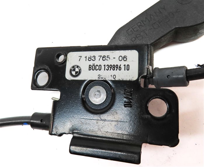 Thumbnail 13: 10 BMW 535IGT (F07) FRONT HOOD LID SAFETY HOOK CATCH RELEASE HANDLE LATCH SET/3