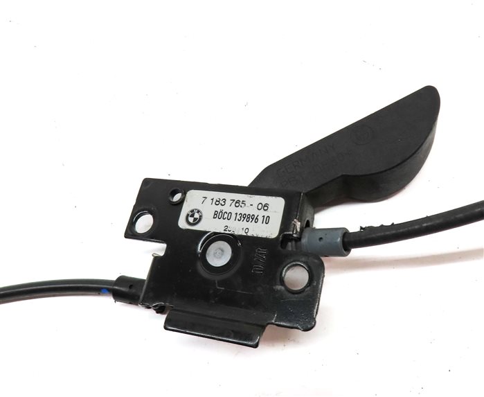 Thumbnail 6: 10 BMW 535IGT (F07) FRONT HOOD LID SAFETY HOOK CATCH RELEASE HANDLE LATCH SET/3