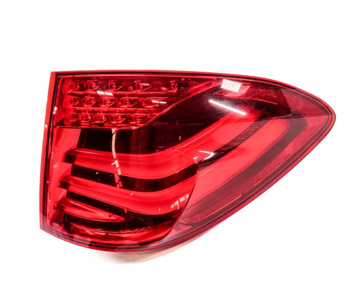 Thumbnail 3: 10-13 BMW 535iGT 550iGT (F07) RIGHT PASSENGER OUTER TAILLIGHT BRAKE LIGHT LAMP
