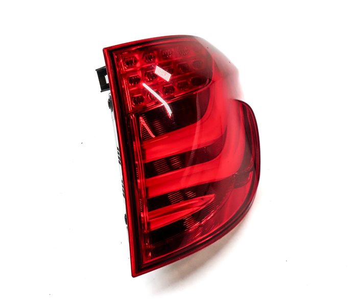 Thumbnail 4: 10-13 BMW 535iGT 550iGT (F07) RIGHT PASSENGER OUTER TAILLIGHT BRAKE LIGHT LAMP