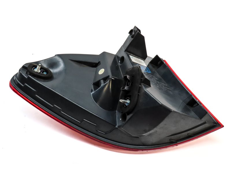 Thumbnail 6: 10-13 BMW 535iGT 550iGT (F07) RIGHT PASSENGER OUTER TAILLIGHT BRAKE LIGHT LAMP