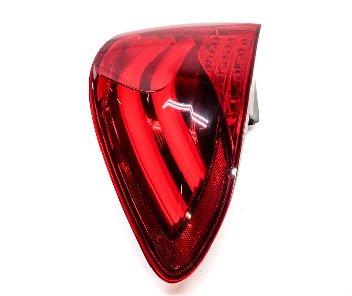Thumbnail 7: 10-13 BMW 535iGT 550iGT (F07) RIGHT PASSENGER OUTER TAILLIGHT BRAKE LIGHT LAMP