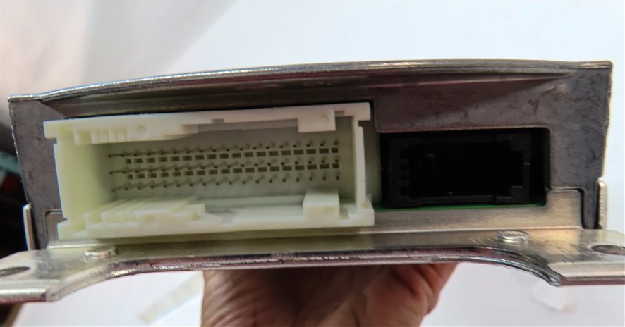 Thumbnail 7: 2010 BMW 535IGT (F07) BLUETOOTH TELEMATICS CONTROL MODULE