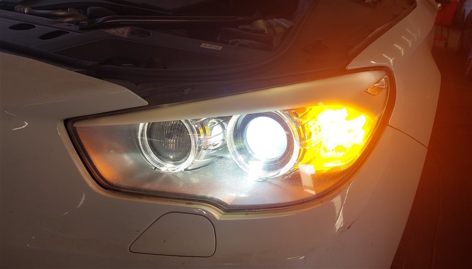 Thumbnail 2: 2010-2017 BMW 535iGT 550iGT (F07) LEFT DRIVER XENON HID ADAPTIVE HEADLIGHT LAMP