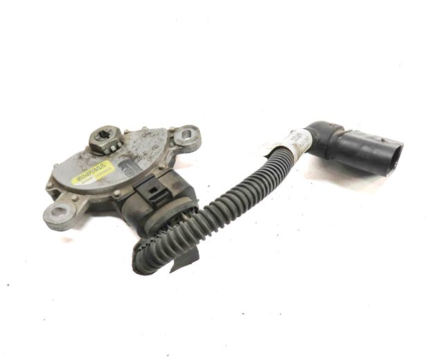 Thumbnail 4: 2015 AUDI Q3 (8U) 2.0L (CCTA) AUTOMATIC TRANSMISSION NEUTRAL SAFETY SWITCH