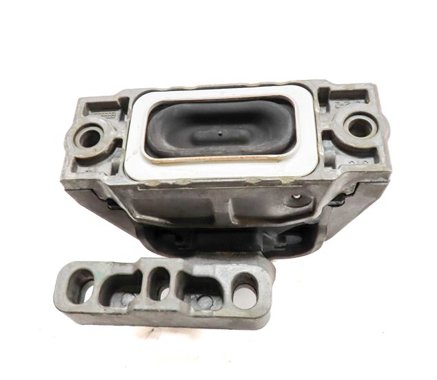 Thumbnail 2: 2015 AUDI Q3 (8U) 2.0L (CCTA) RIGHT PASSENGER ENGINE MOTOR SUPPORT MOUNT