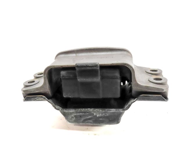 Thumbnail 2: 2015 AUDI Q3 (8U) 2.0L (CCTA) LEFT AUTOMATIC TRANSMISSION SUPPORT MOUNT