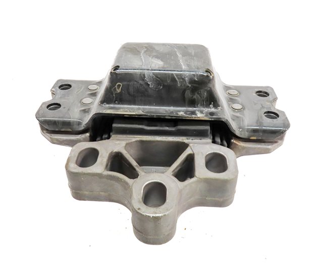 Thumbnail 6: 2015 AUDI Q3 (8U) 2.0L (CCTA) LEFT AUTOMATIC TRANSMISSION SUPPORT MOUNT